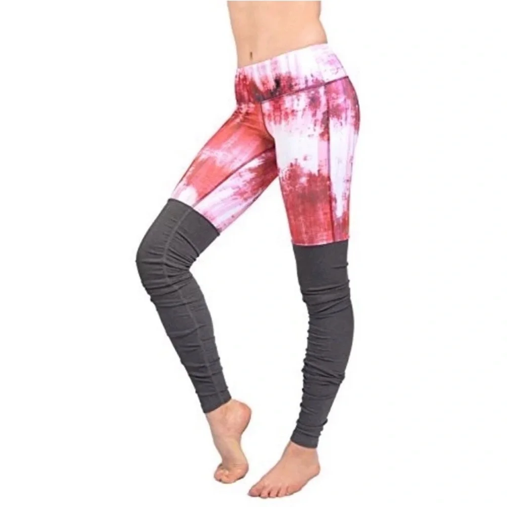 Alo Yoga-Goddess Ribbed Legging, size Medium.-0333